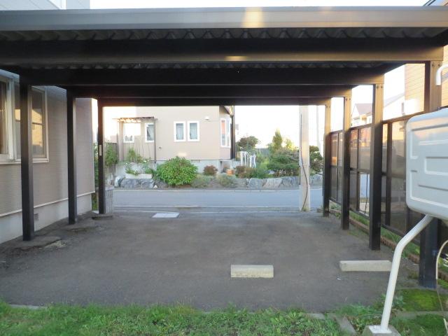 Parking lot. Local (10 May 2013) Shooting