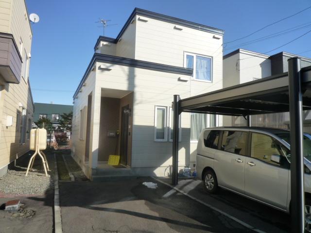 Local appearance photo. Local (11 May 2011) Shooting