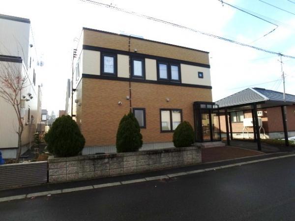 Local appearance photo