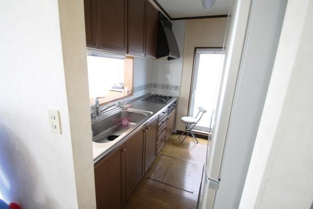 Kitchen. Local (September 2013) Shooting