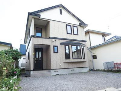 Local appearance photo. A quiet residential area. Parking two possible. Yes storeroom