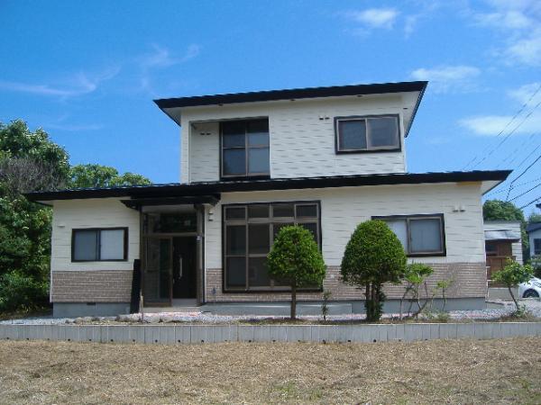 Local appearance photo. It is located on a hill