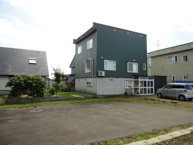 Local appearance photo. local