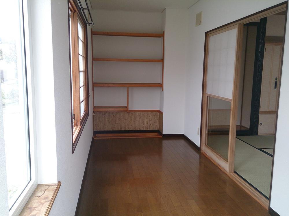 Other introspection. Tea room with a variety of Tsukaimichi