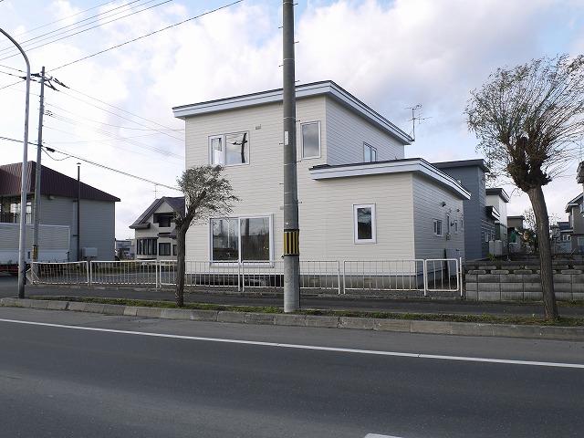 Local appearance photo. Local (11 May 2013) Shooting