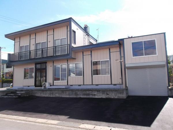 Same specifications photos (appearance). It will be parked four parking spaces