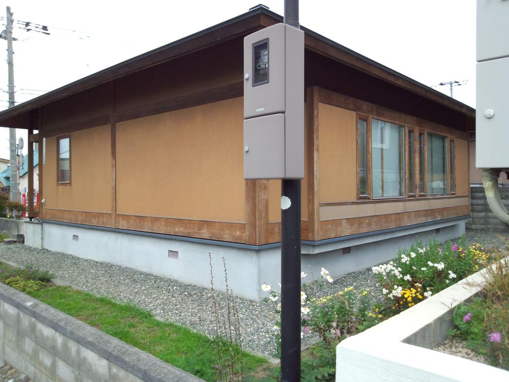 Local appearance photo. Local (10 May 2013) Shooting