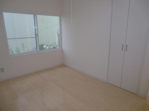 Other introspection. There is storage space using the under 1 Kaiyoshitsu 6 Pledge stairs