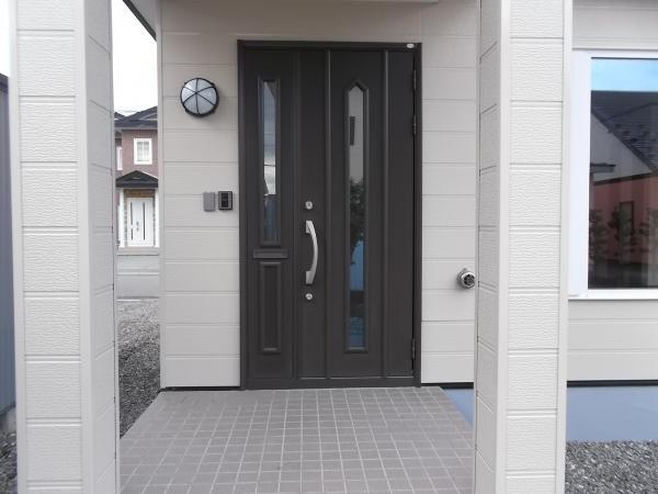 Local appearance photo. In the south entrance Rakuchin even in winter