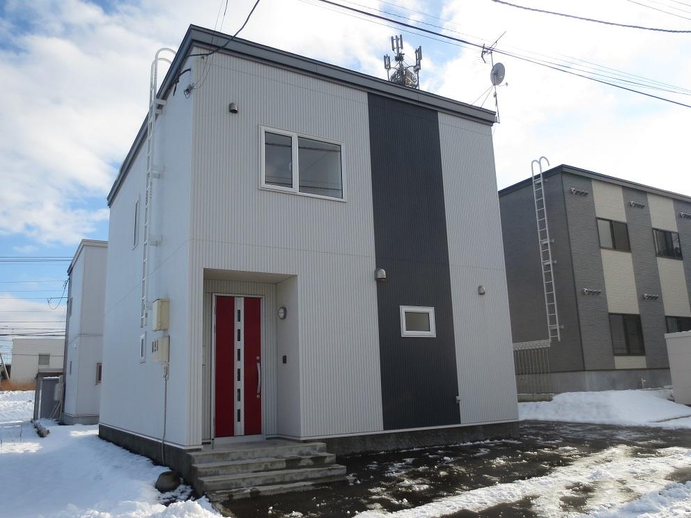 Local appearance photo. Local (12 May 2013) Shooting