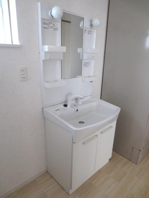 Other Equipment. Local (12 May 2013) Shooting