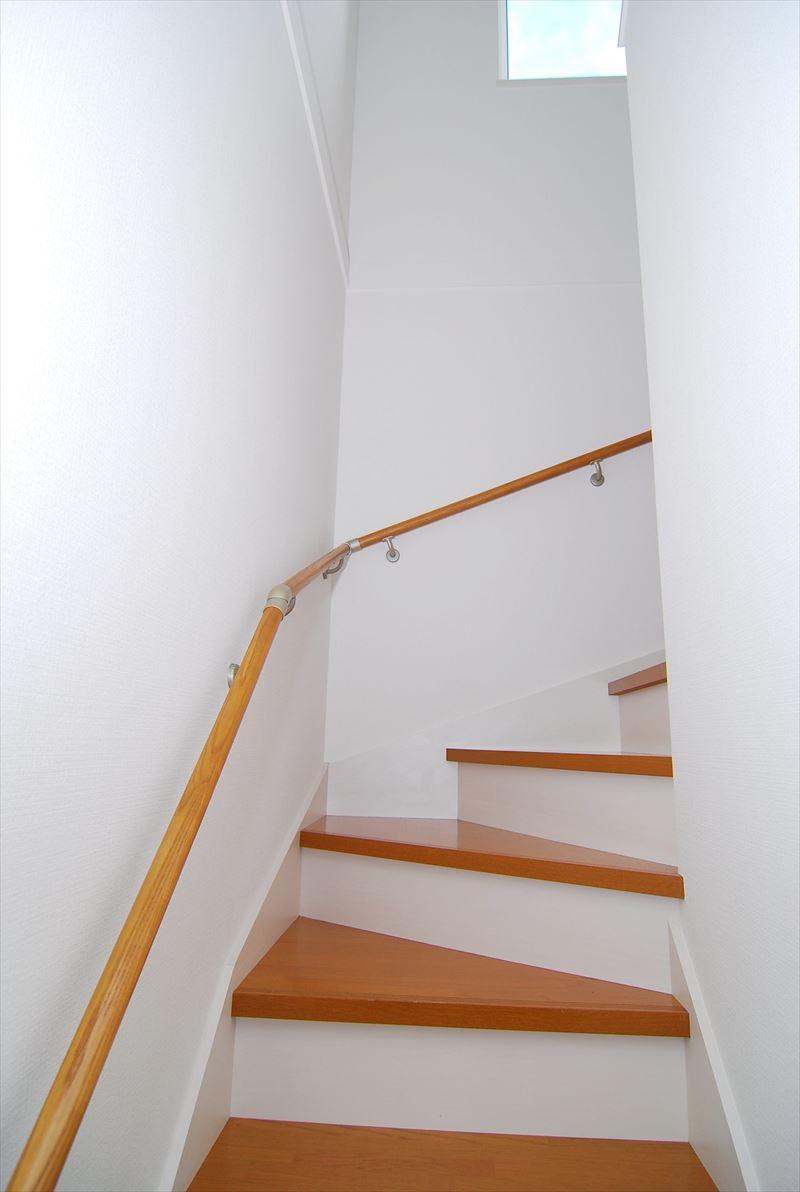 Other introspection. Staircase from the living room