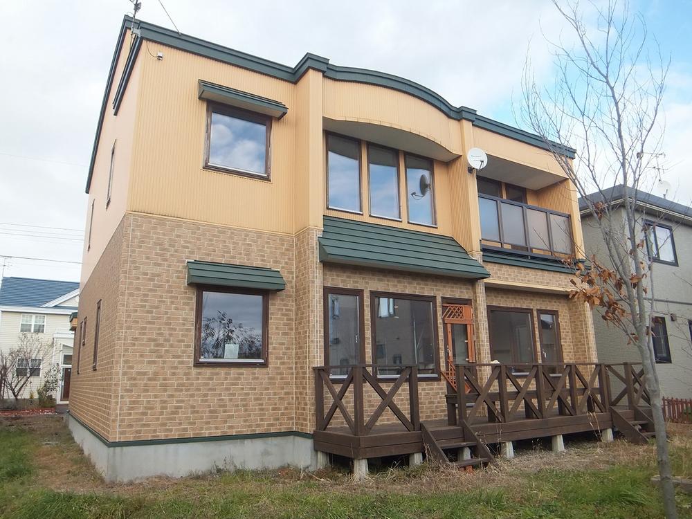 Local appearance photo. Local (11 May 2013) Shooting