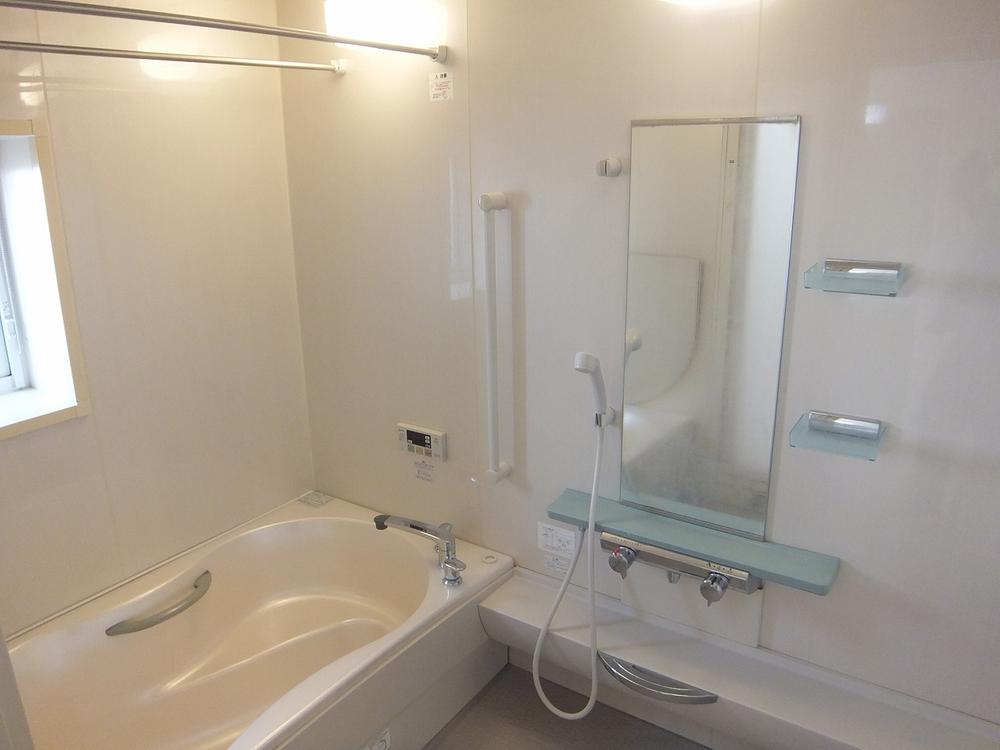 Bathroom. Indoor (11 May 2013) Shooting