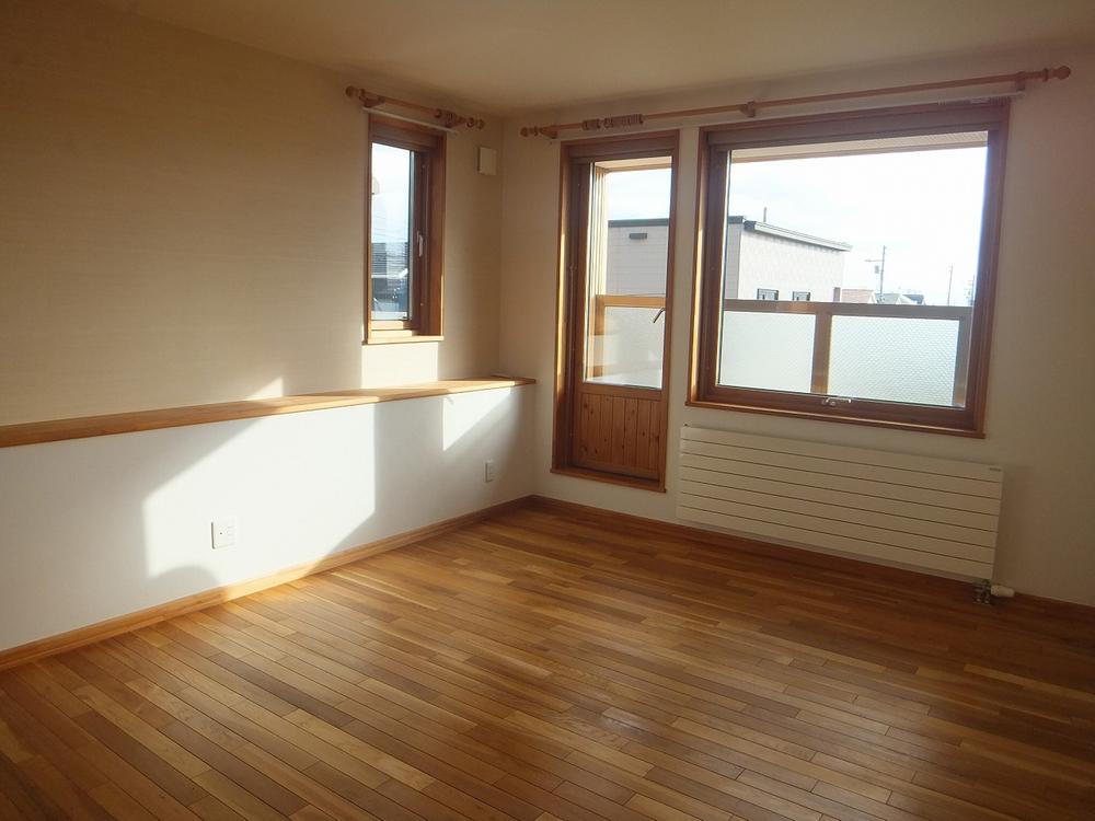 Non-living room. Indoor (11 May 2013) Shooting