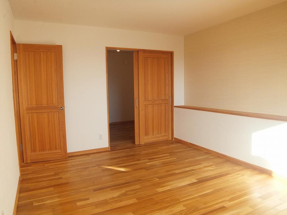 Non-living room. Indoor (11 May 2013) Shooting