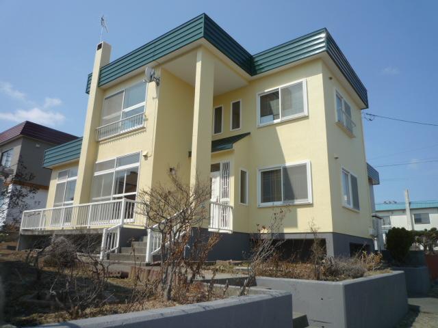 Local appearance photo. Local (April 2012) shooting