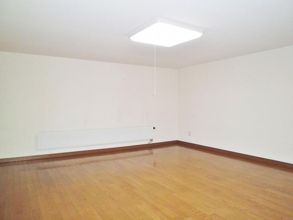 Other introspection. Underground Free Room