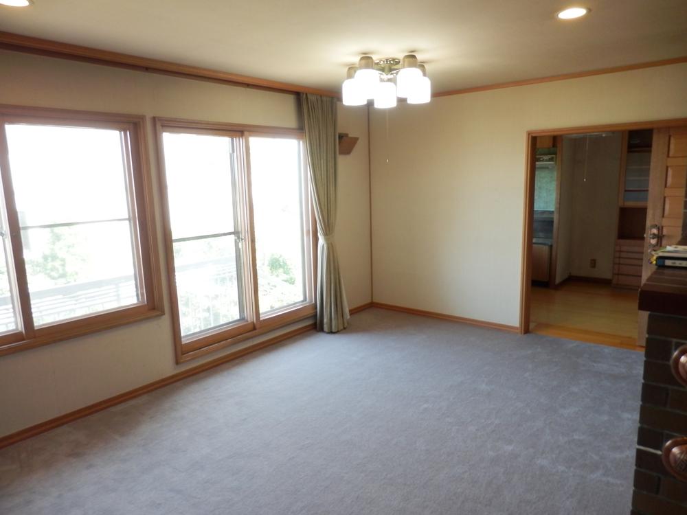 Living. Room (August 2012) shooting