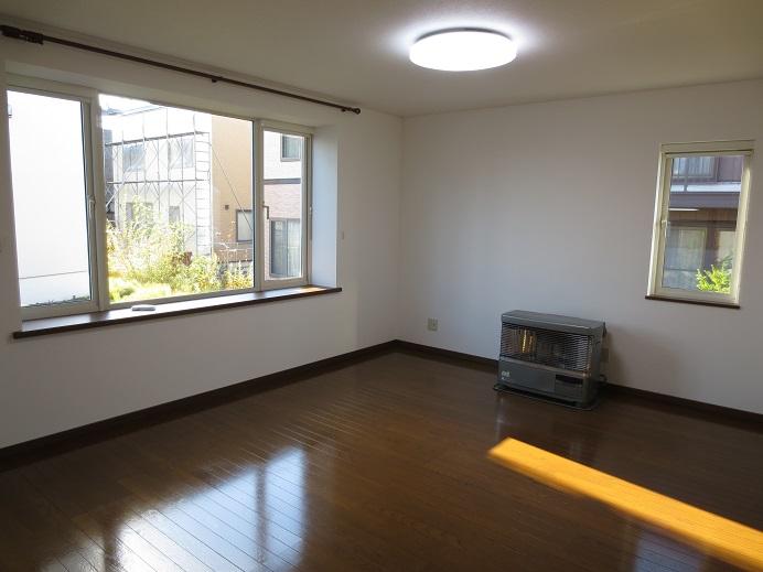 Living. Local (10 May 2013) Shooting