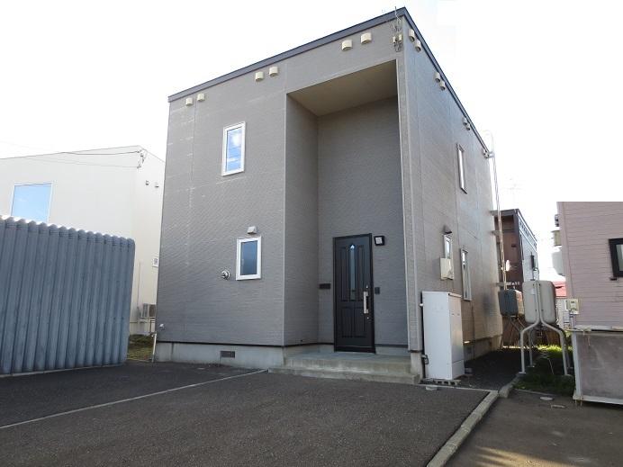 Local appearance photo. Local (10 May 2013) Shooting