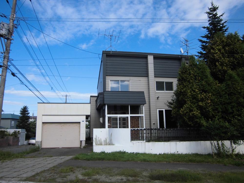 Local appearance photo