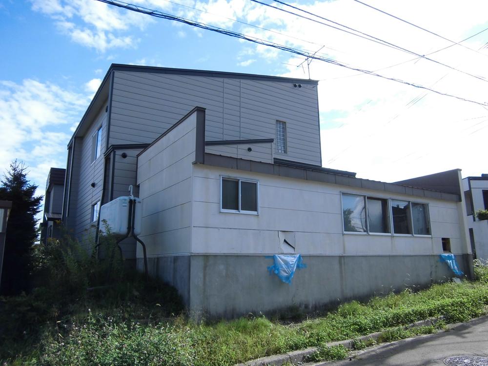 Local appearance photo