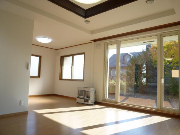 Living. Sunny living