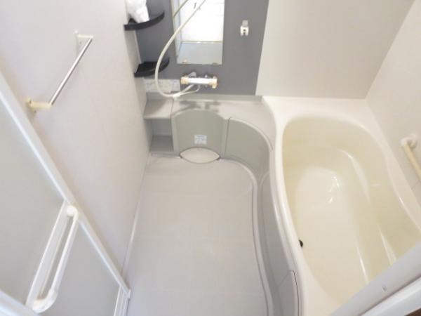 Bathroom. I want you to heal tired of it one day and put extend the existing unit bus Hitotsubo foot!