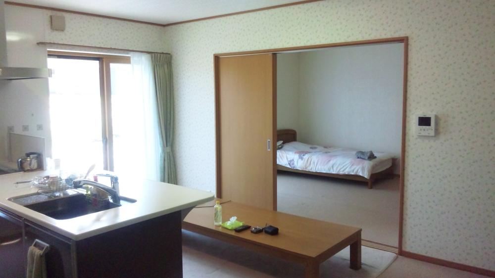 Living. Indoor (June 2012) shooting