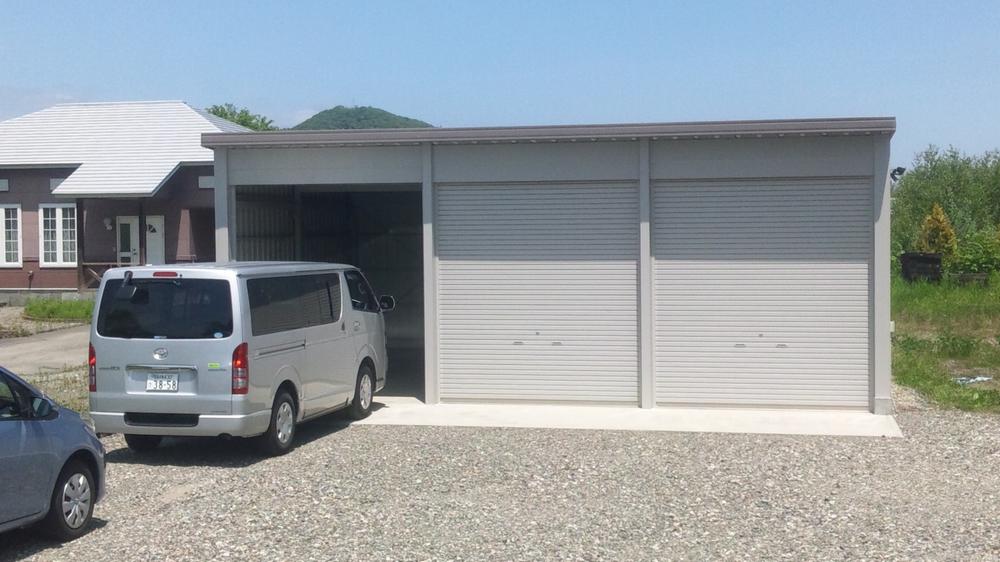 Other. Garage (June 2012) shooting