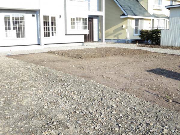 Local appearance photo. Parking space was plenty of secure.