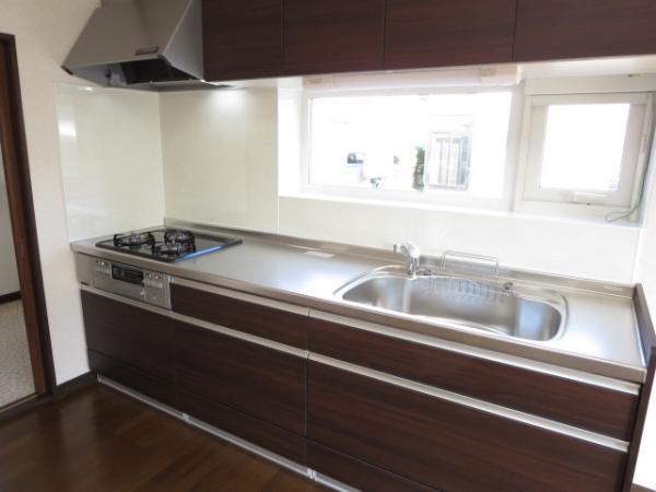 Kitchen. Kitchen is Rikushiru made of new. 