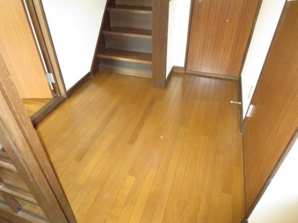 Other introspection. It is Hall of the first floor