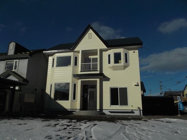 Floor plan. 17.8 million yen, 5DK, Land area 264.4 sq m , There is a feeling of opening in the building area 113.38 sq m corner lot is the breadth