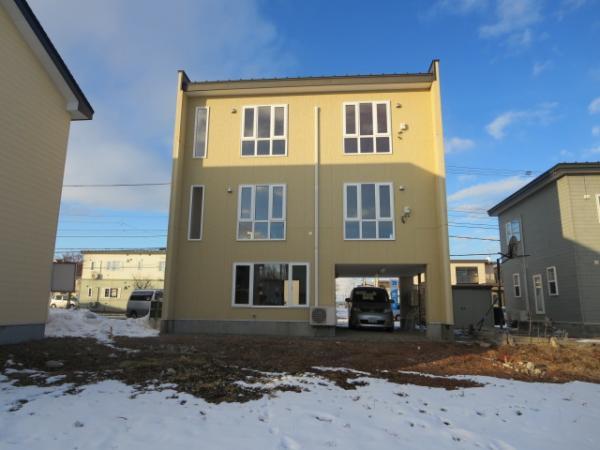 Same specifications photos (appearance). South appearance. Good per yang