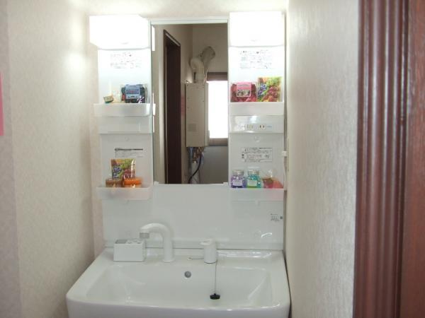 Wash basin, toilet. It is already replaced the vanity new