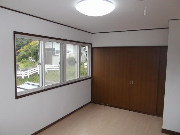 Non-living room. 2 Kaiyoshitsu 7.5 Pledge It is bright with large windows