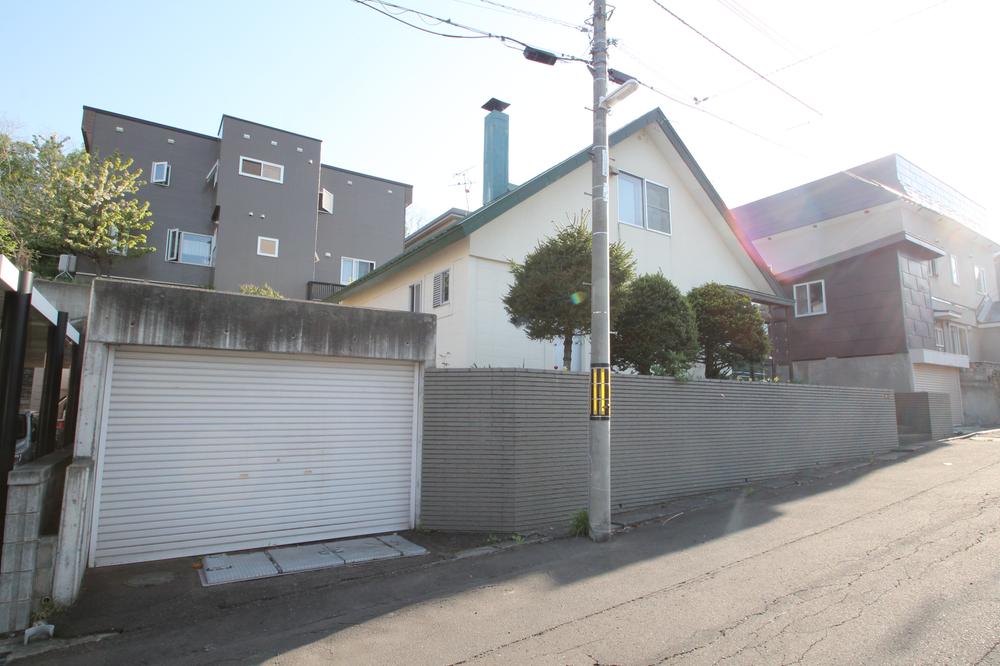 Local appearance photo. Local (May 2013) Shooting