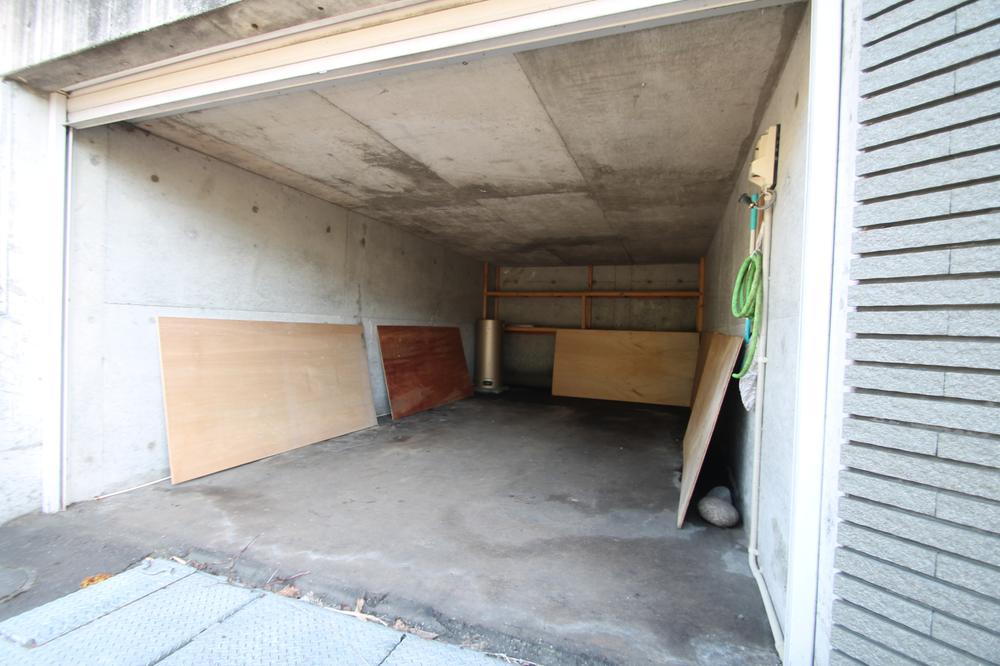 Local appearance photo. Local (May 2013) Shooting