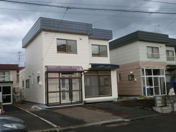 Local appearance photo. Parking will be parked two