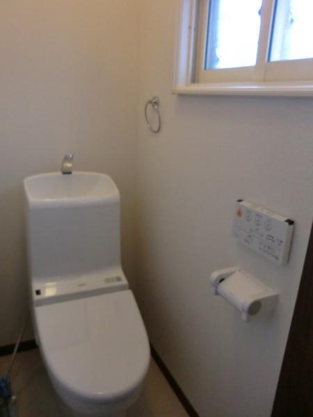 Toilet. Toilet with new shower