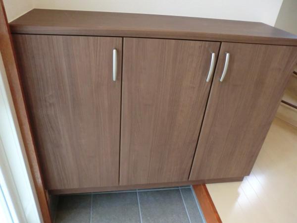 Entrance. Entrance storage of new