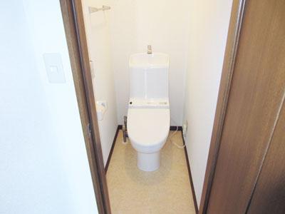 Toilet. Very clean in exchange already ☆ Washlet toilet