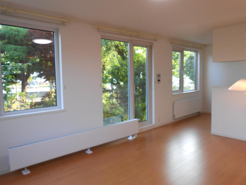 Living. Indoor (September 2013) Shooting