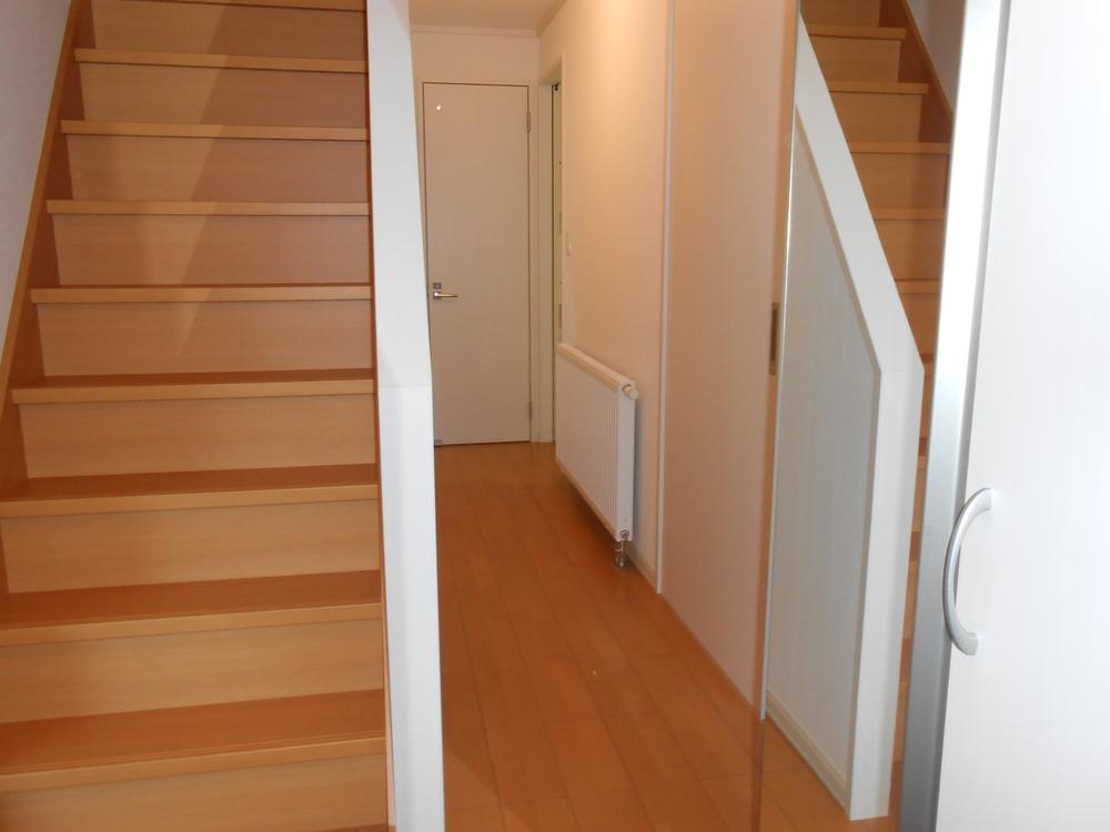 Other introspection. Indoor (September 2013) Shooting