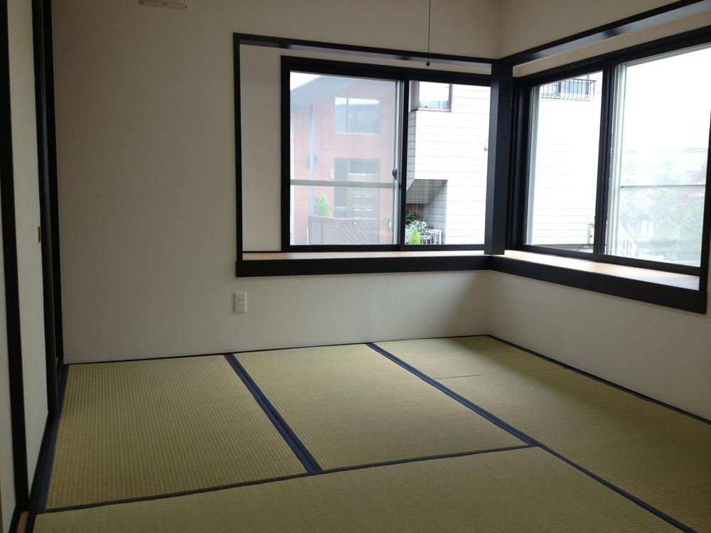 Non-living room. Indoor (09 May 2013) Shooting