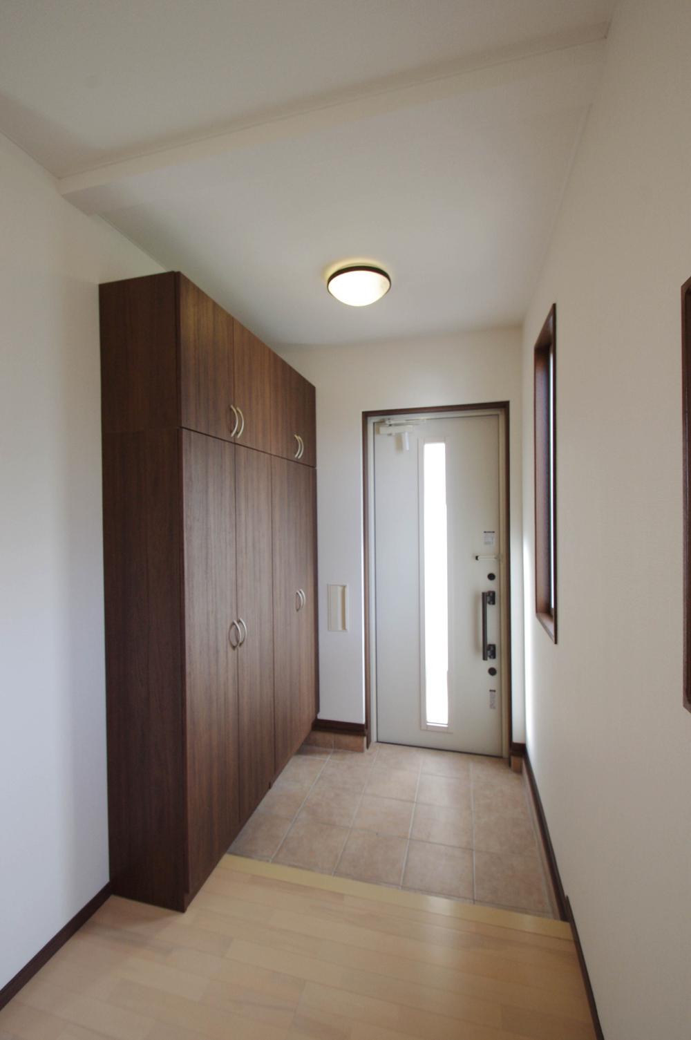 Entrance. Entrance housed new!