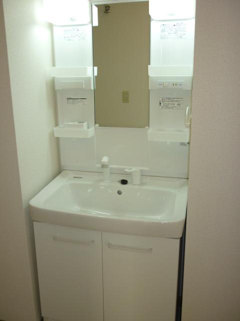 Wash basin, toilet. It has been replaced with a new one