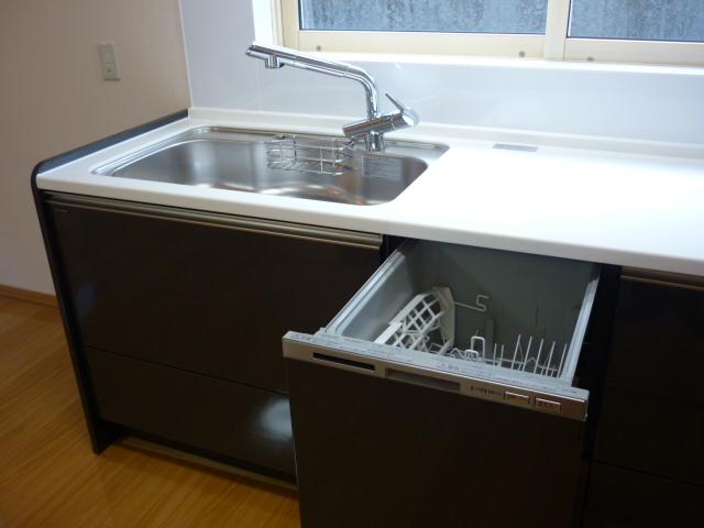 Kitchen. System kitchen with a dishwasher